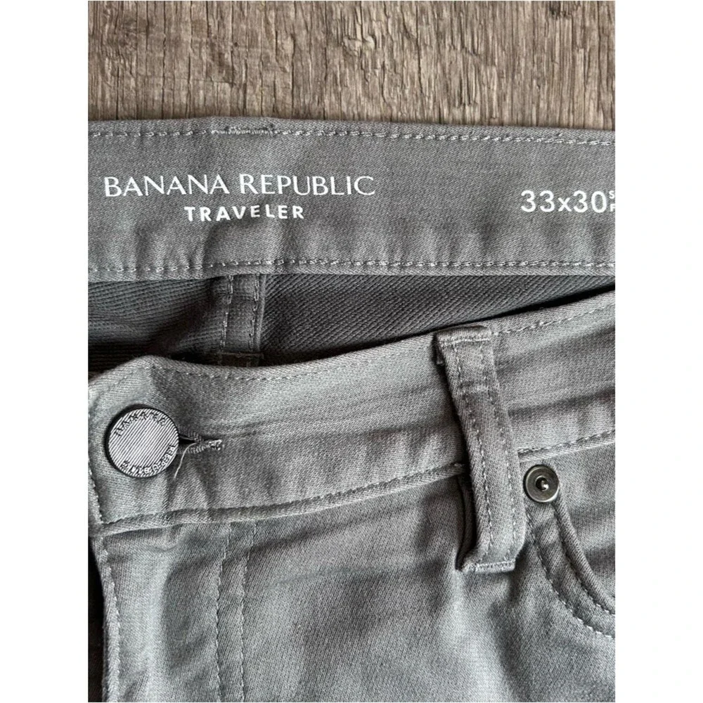 Banana Republic Men's Grey Traveler Slim Fit Jeans